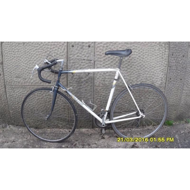 VINTAGE RALEIGH EQUIPE 12 SPEED RACING BIKE 23in FRAME GOOD TYRES RECENT SERVICED