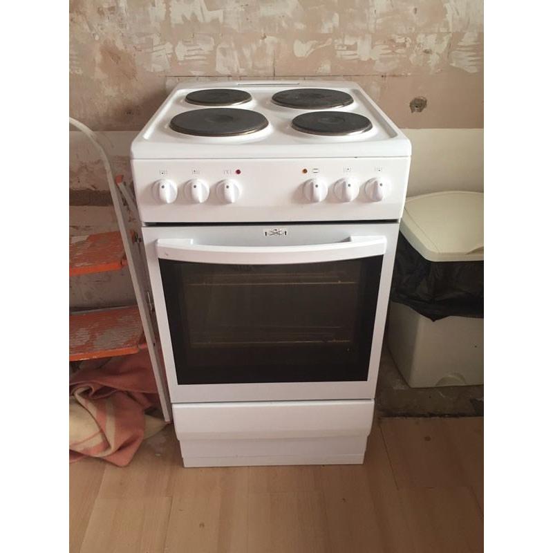 Electric oven