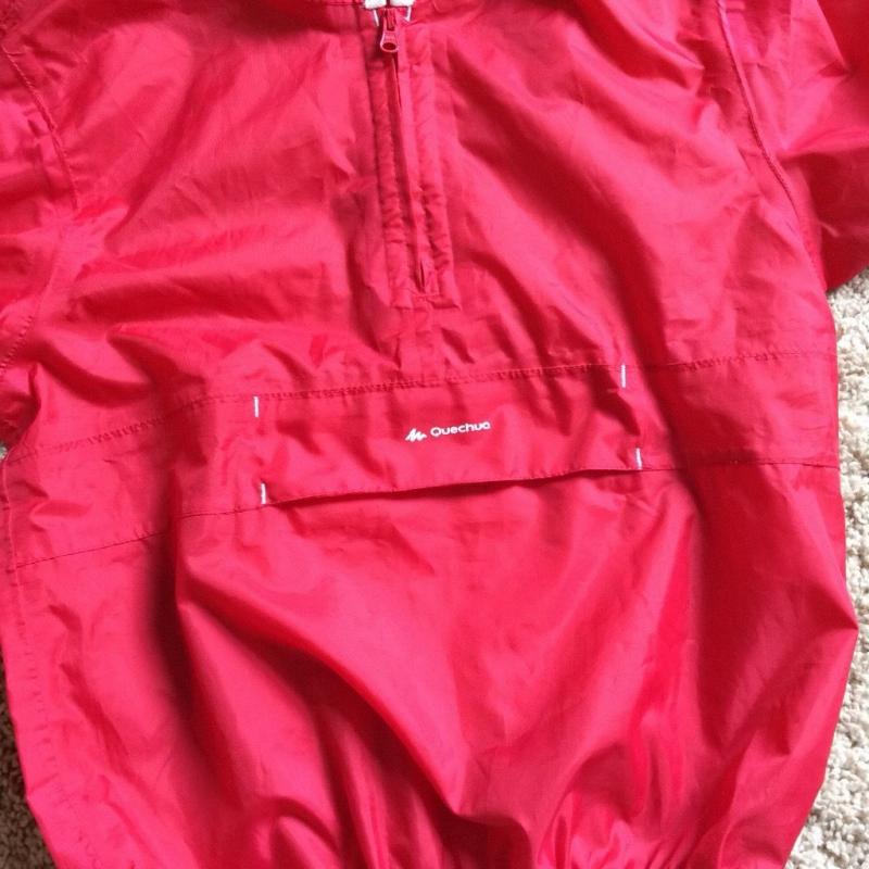 Girls pac a Mac decathlon age 4-6