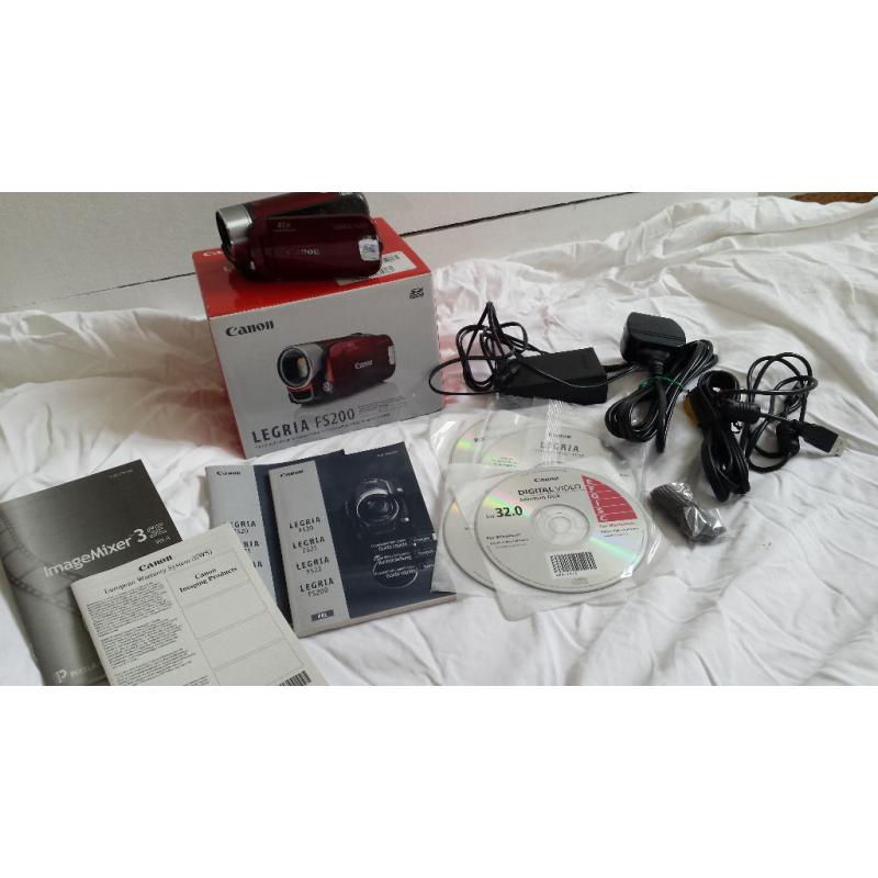 Legria FS200 digital camcorder - excellent condition!