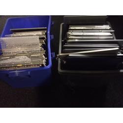 Joblot of over 100 old laptop screens