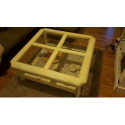 Shabby chic coffee table