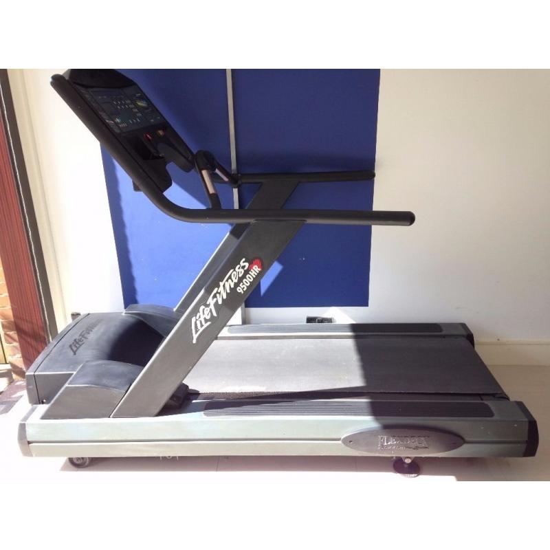 Life Fitness 9500HR Next Generation Commercial Treadmill