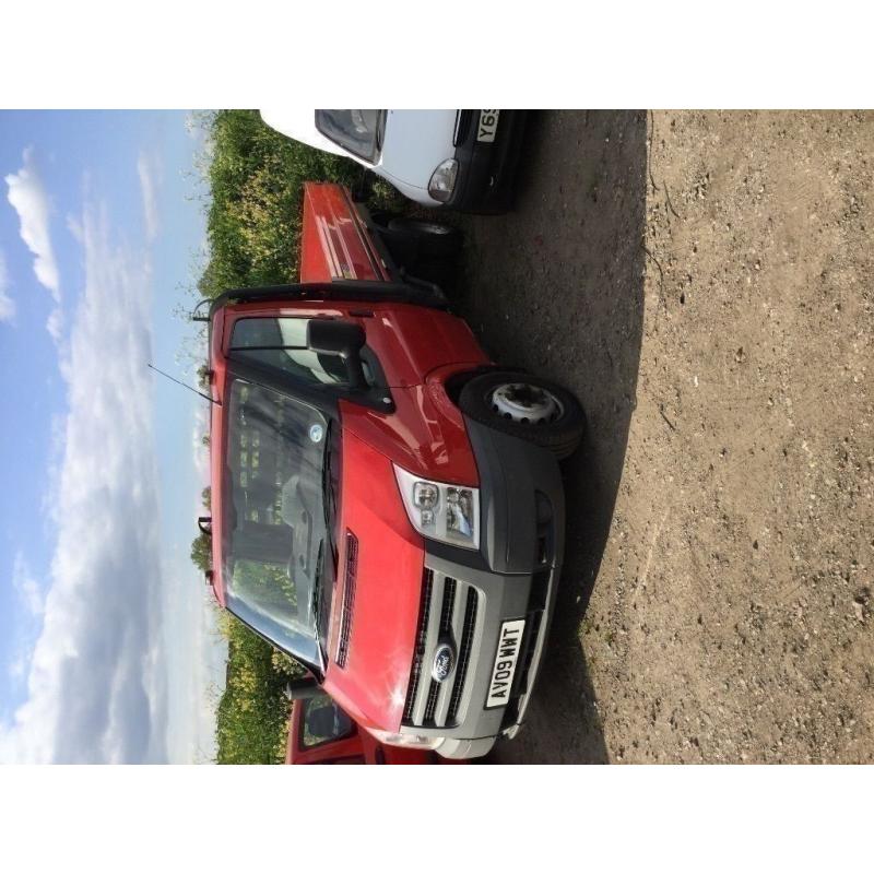 2009 ford transit twin wheel truck in very good condition serviced every 15000 miles 6 speed truck