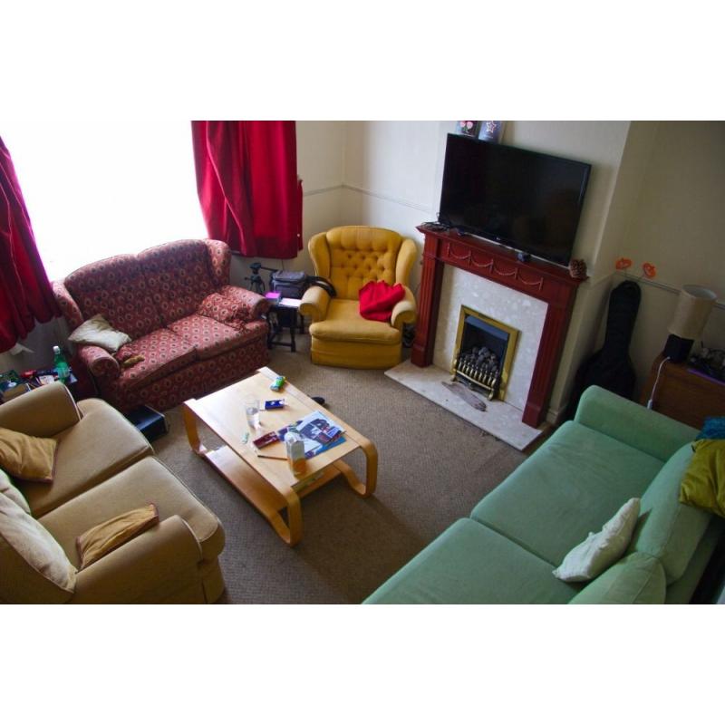 Double room in shared house, Bedminster Down