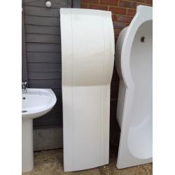 P shape bath with screen and mix tap