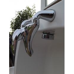 P shape bath with screen and mix tap