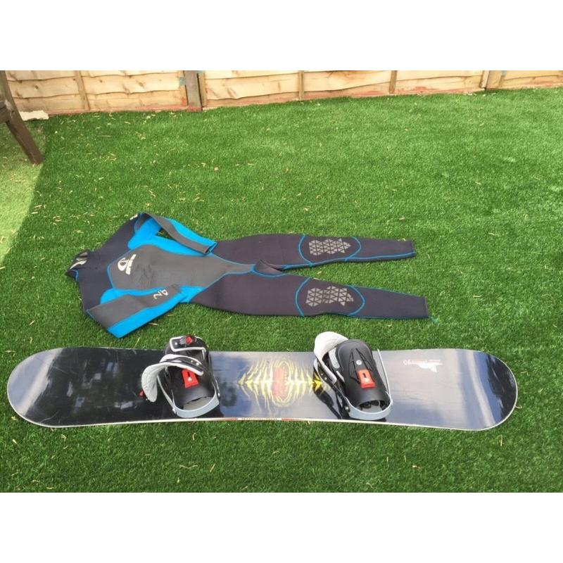 SNOWBOARD WITH BIDINGS + CLOTHES