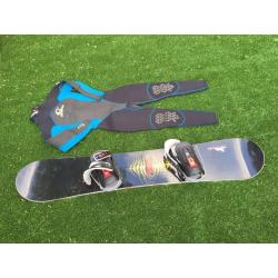 SNOWBOARD WITH BIDINGS + CLOTHES