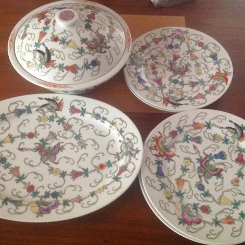 Hand painted Chineese diner set