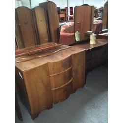 BEDROOM FURNITURE / WARDROBES / DRESSING TABLES / DRAWERS
