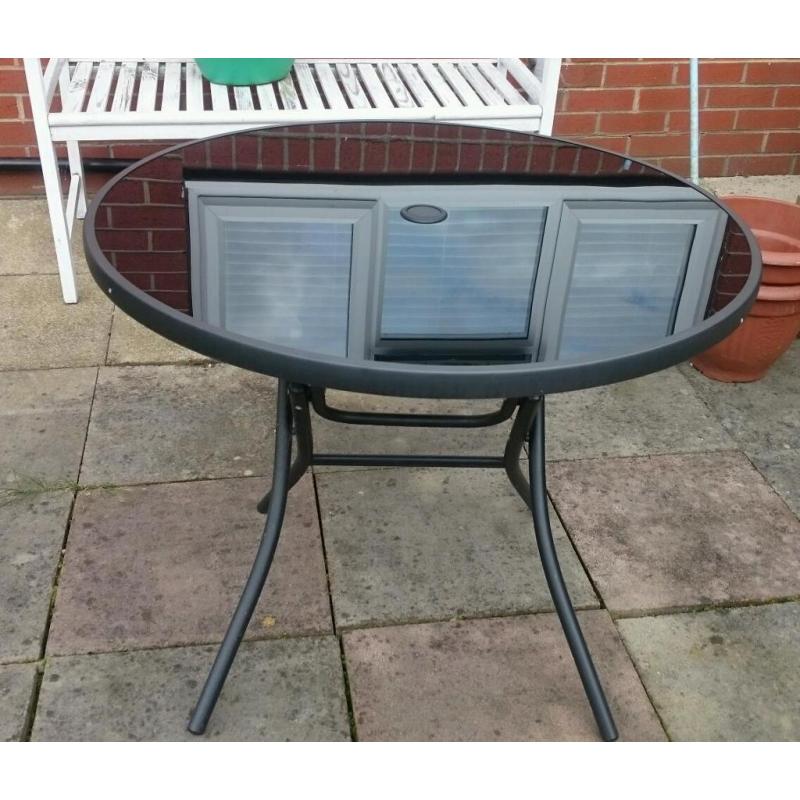 GLASS GARDEN TABLE