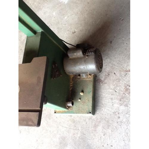 Sealey woodcutting bandsaw