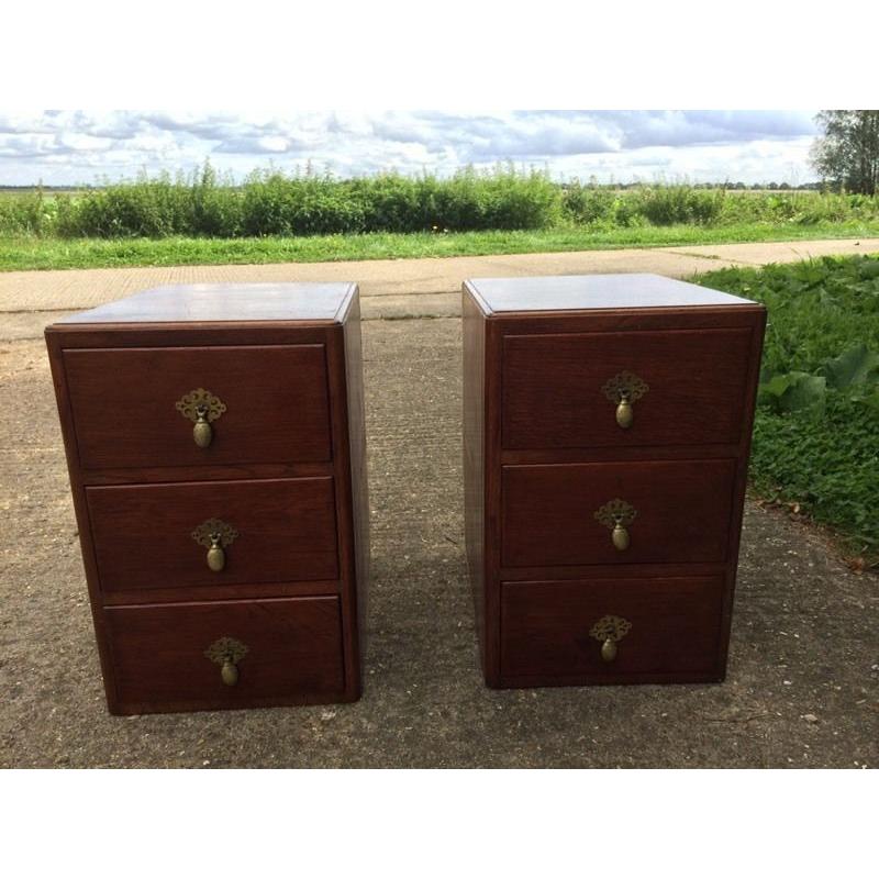 2 x chest of drawers - used