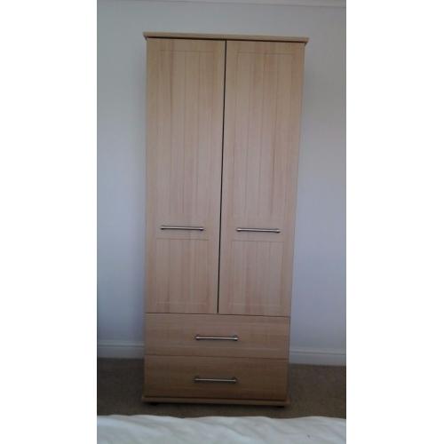 Single wardrobe