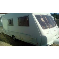 Fleetwood moonlight sonata 2003 4 berth touring caravan