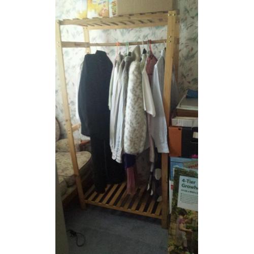 Clothes rail