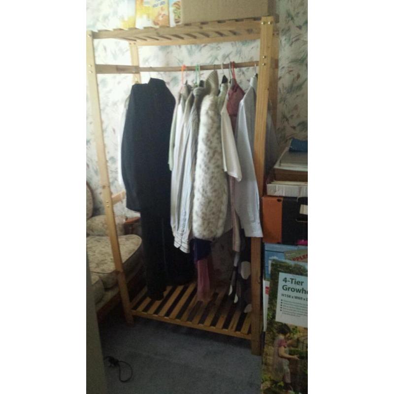 Clothes rail