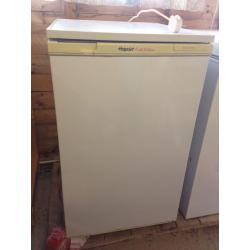 Hotpoint fridge spares/repairs - free to uplift