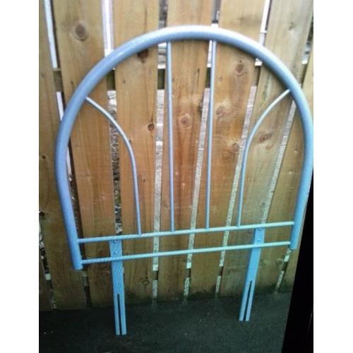 Single bed metal head board