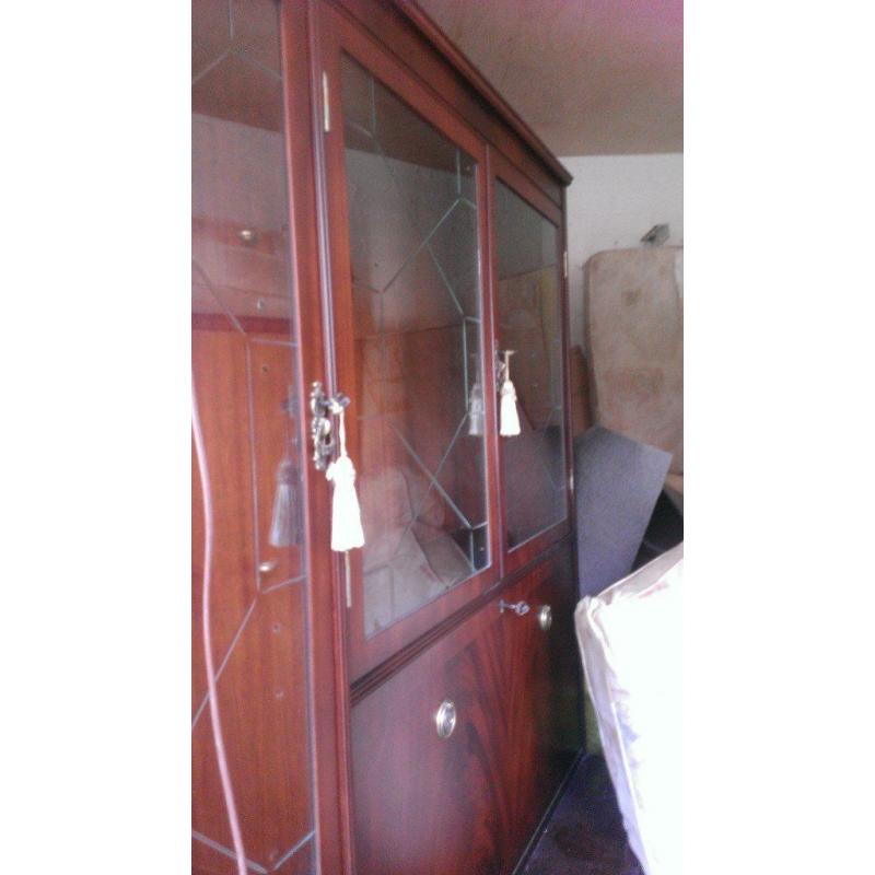 display cabinet