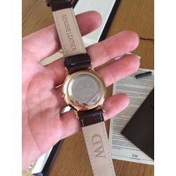 Daniel Wellington girls or boys watch brand new