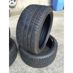 255/35/18 Pirelli p zero tyres x2