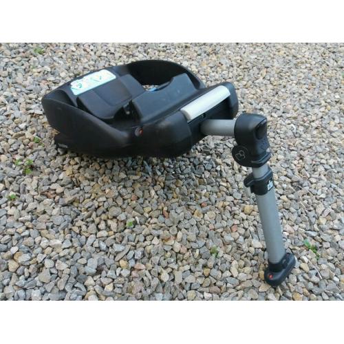 Maxi Cosi baby seat base