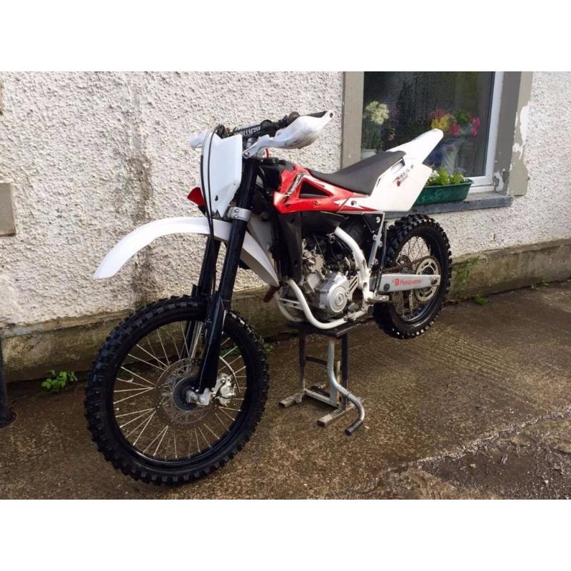 2012 Husqvarna te125 / TE 125 Enduro bike (not KTM, Sherco, Beta )