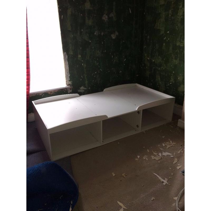 Single bed frame with storage space