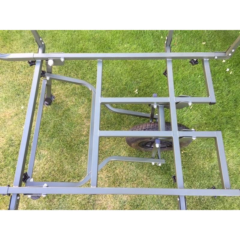 CARP BARROW VGC HARLDY USED