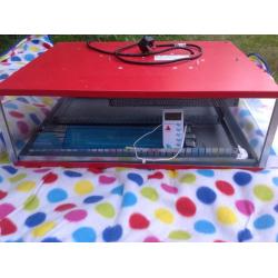77 egg incubator