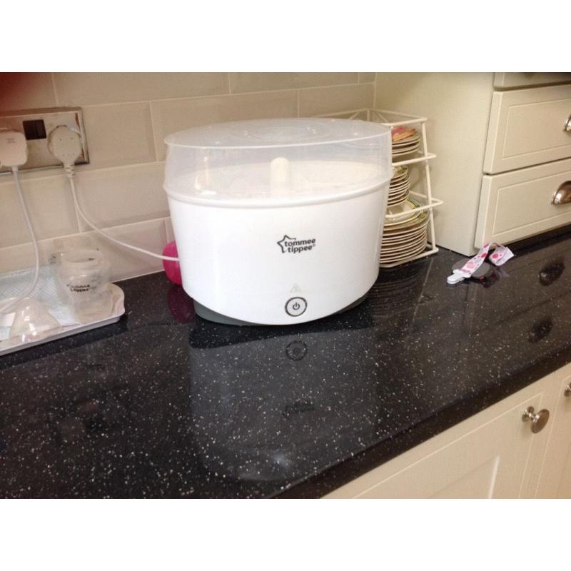 tommee tippee perfect prep machine and tommee tippee electric steriliser. Used.