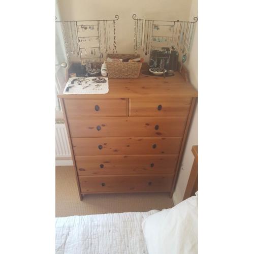 Solid Wood 5 Drawer Dresser