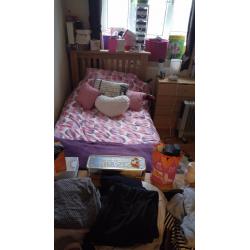 Looking for a nice person to share a clean and cosy double room
