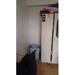 Looking for a nice person to share a clean and cosy double room