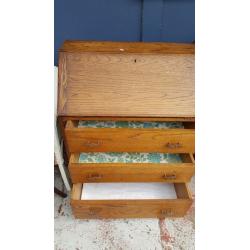 Vintage Writing Desk in Excellent Condition