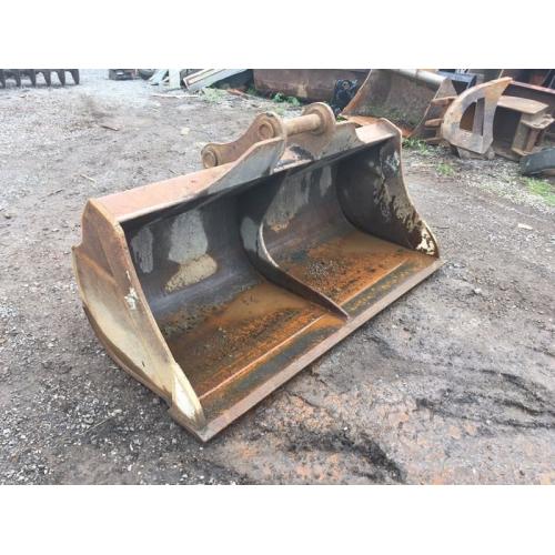 Grading bucket for 20 ton