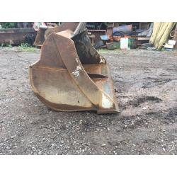 Grading bucket for 20 ton