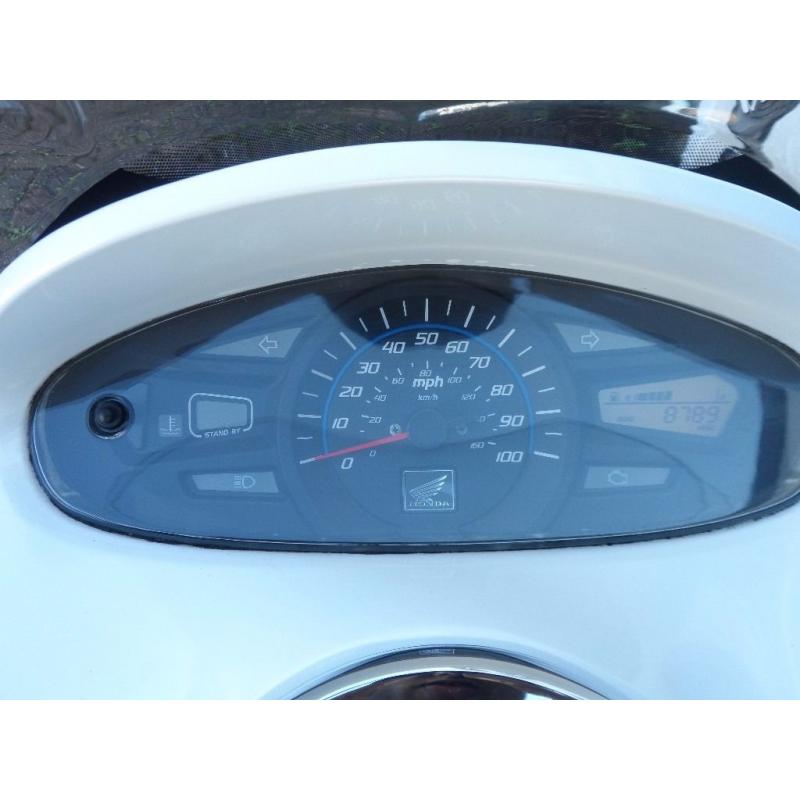 2011 Honda PCX 125 Scooter White
