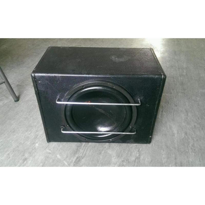 1200W sub, good condition