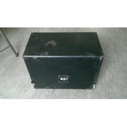 1200W sub, good condition