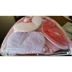 Red kite pink petal play gym