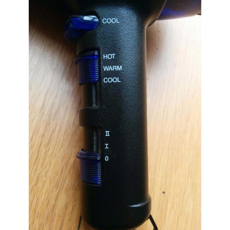 Hair Dryer. Revlon. Perfect condition, hot and cold settings = 10