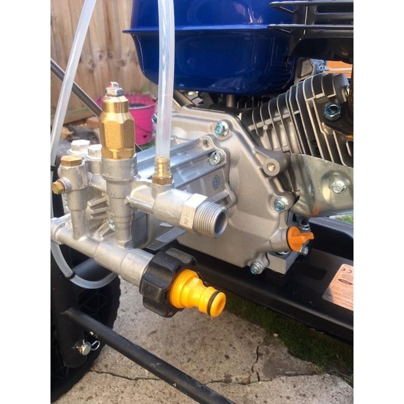 Ford petrol jetwasher new!