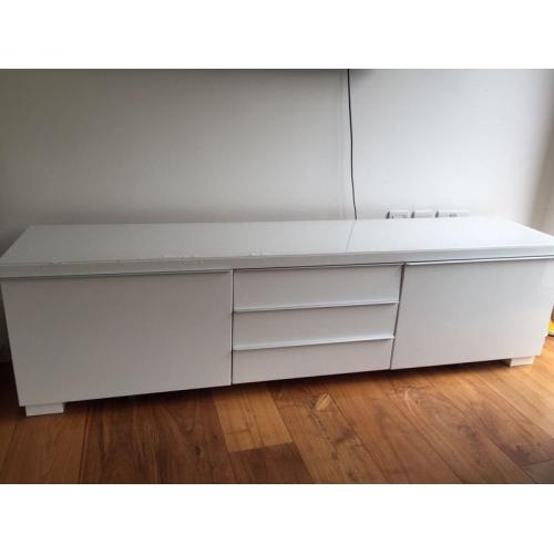 Ikea BESTÅ BURS TV Bench, High-Gloss White With Glass Top Protector Very Good Condition