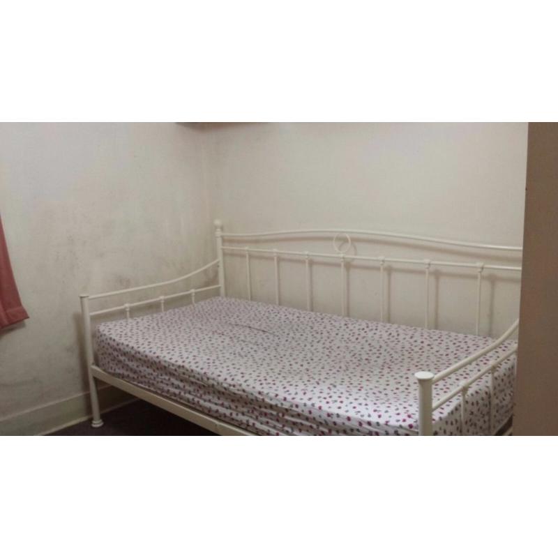 1 Single & 1 double room