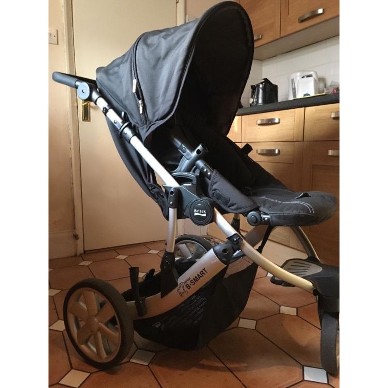 Stroller used only 1 month almost new
