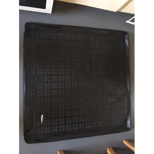 Car seat cover (new) and boot mat