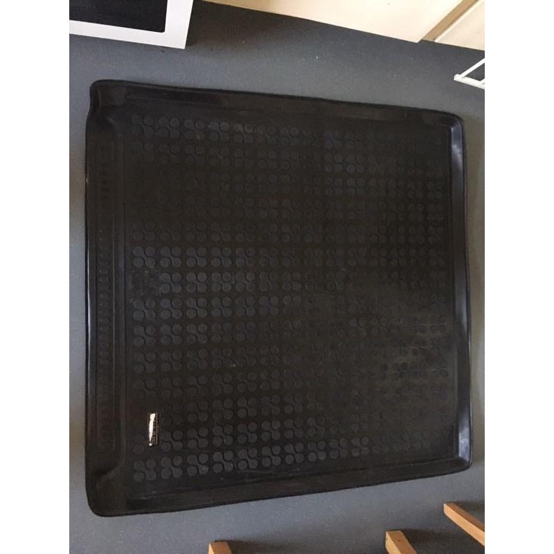 Car seat cover (new) and boot mat